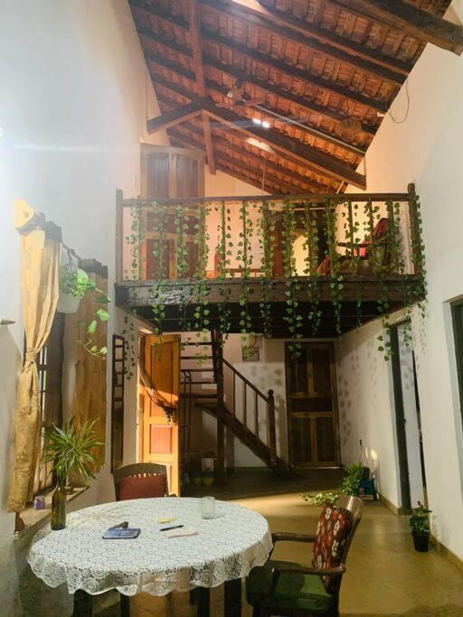 The Sunset Chalet Анжуна Экстерьер фото